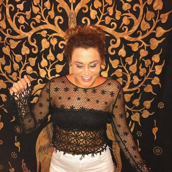 Meet your Posher, Leah - Picture 1 of 1